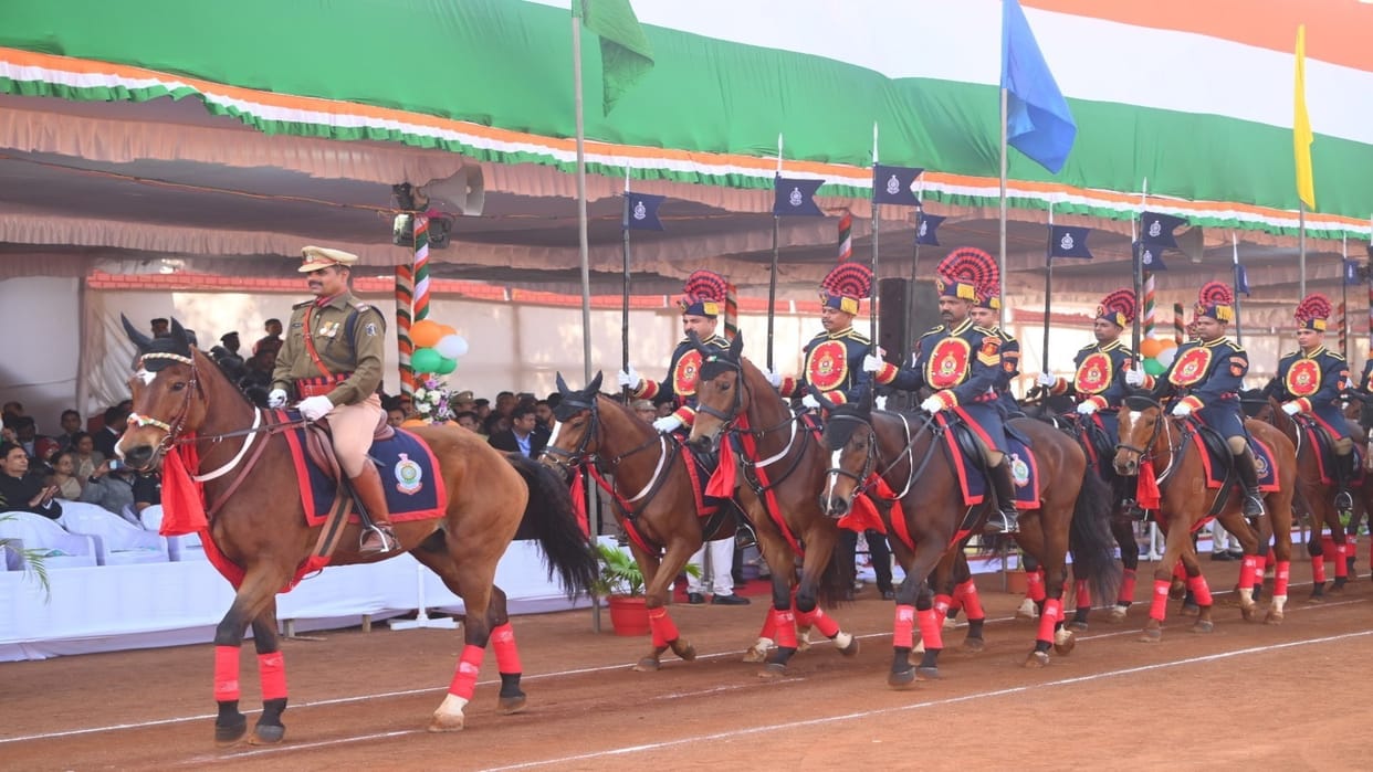 Chhattisgarh: Platoon commander did march past, shows passion for  pride of country