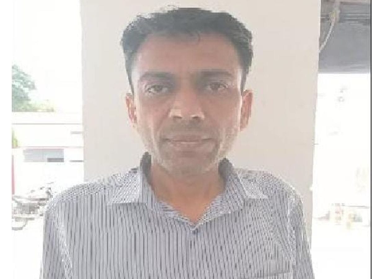 UP: State level land mafia Sanjay Singla dies during treatment, 31 cases registered against him
