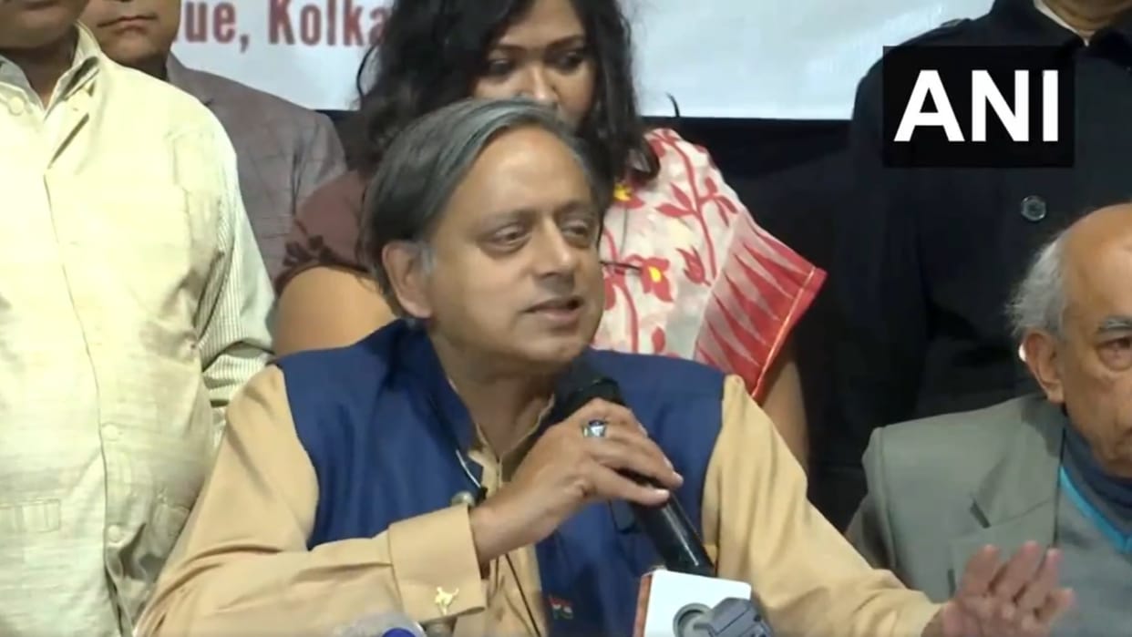 Congress MP Shashi Tharoor On Adhir Ranjan Chowdhury's apology Derek O’Brien