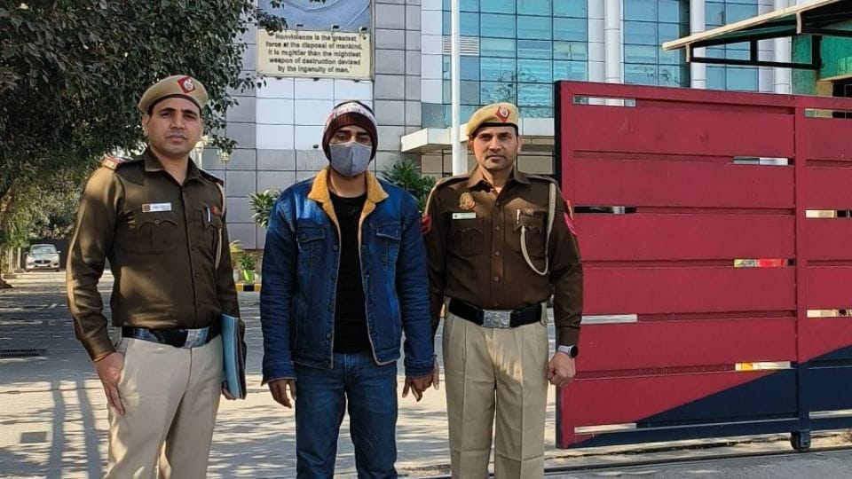 accused arrested who threatened to bomb plane coming from Darbhanga to Delhi