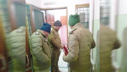 घटनास्थल पर पहुंची पुलिस (फाइल फोटो)