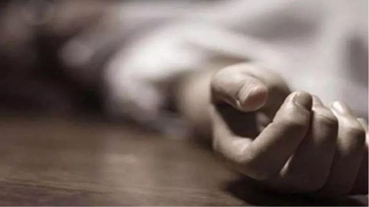 Dead body of youth found on roadside, fear of death due to cold