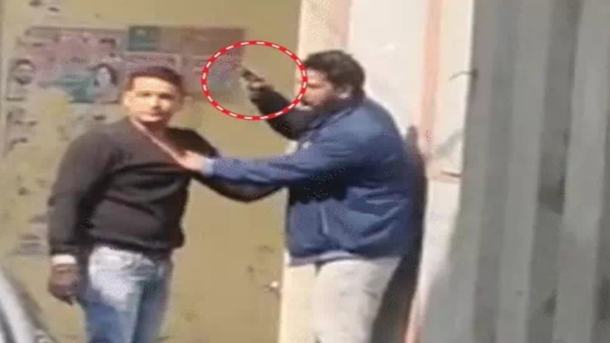 Who is Rashid accused who held policeman by collar and pointed by gun at him in Meerut