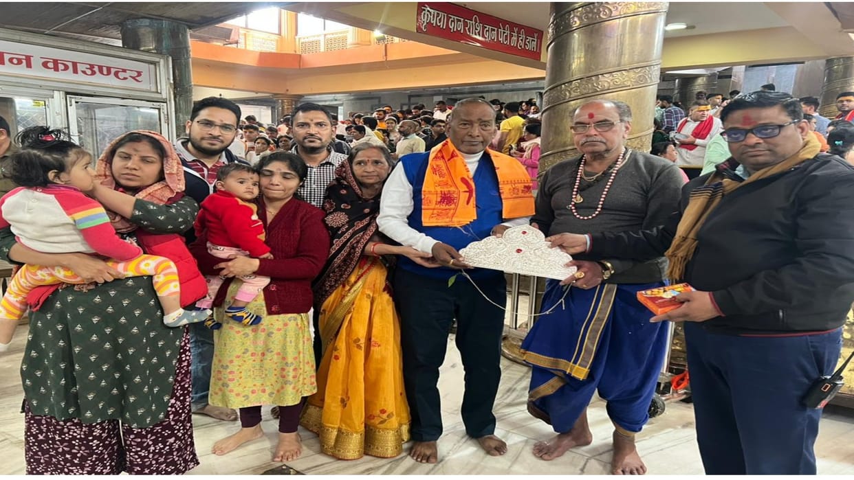 Devotee of Delhi gave 51 thousand for development works