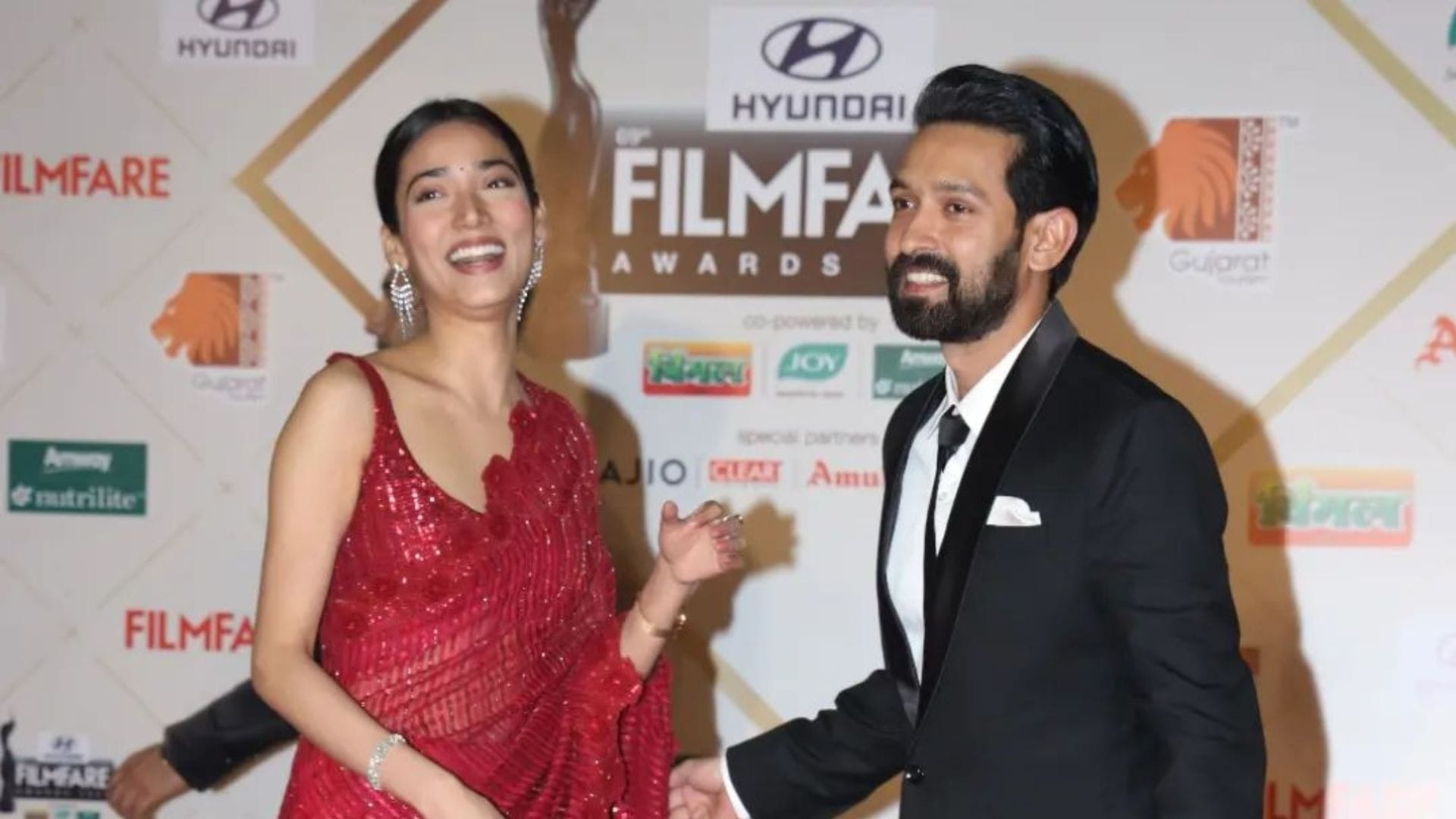 Filmfare Awards 2024 Jhanvi kapoor Sara Ali khan Tripti Dimri looks stole the limelight of event