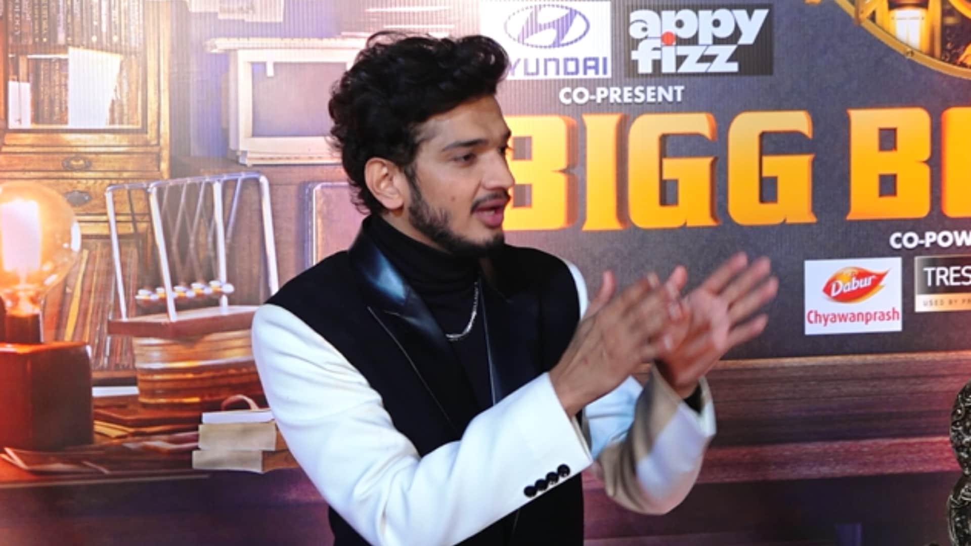 Munawar Faruqui roasts Huma Qureshi at Finale night of Jhalak Dikhhla Jaa 11 know maharani actress reaction