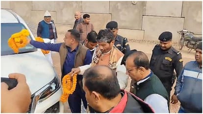 Bihar: केंद्रीय मंत्री पारस ने सीएम नीतीश को बताया करीबी, चिराग को लेकर कहा- हाजीपुर से चुनाव नहीं लड़ने दूंगा Bihar News: Union Minister Pashupati Kumar Paras attacked Chirag Paswan