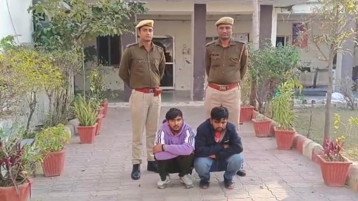 Smuggling of illegal opium and MDM powder through luxury car