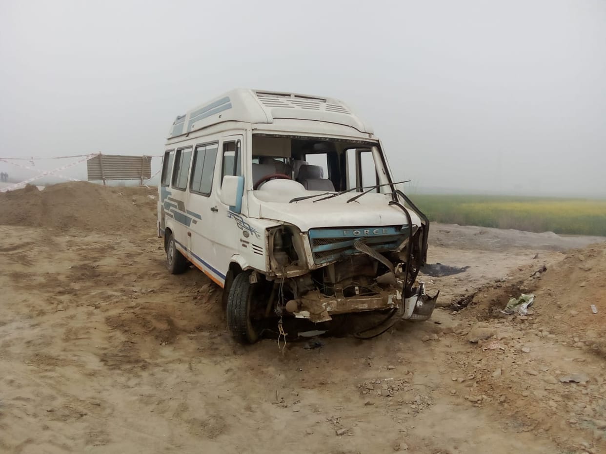 Mau Accident 14 passengers injured when speeding tourist bus falls from under construction bridge