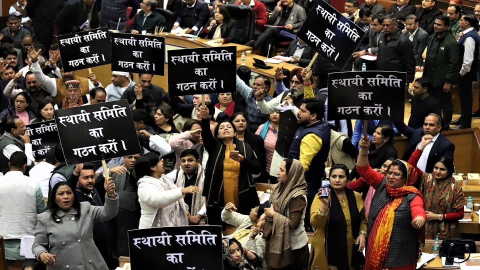 No issue could be discussed in the MCD meeting