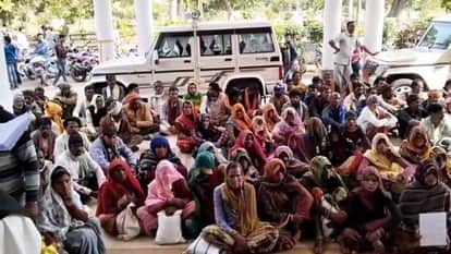 Guna News tears of tribal women are not stopping after the destruction of the colony