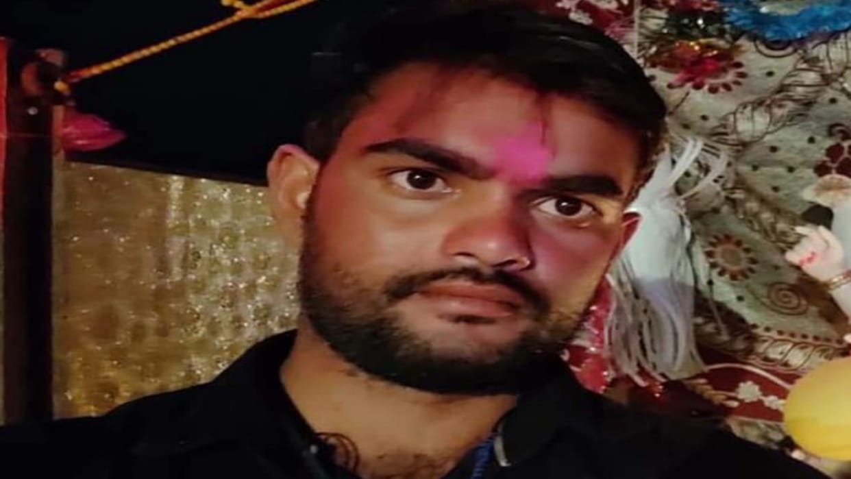 Damoh News Tractor owner dies due to electric shock