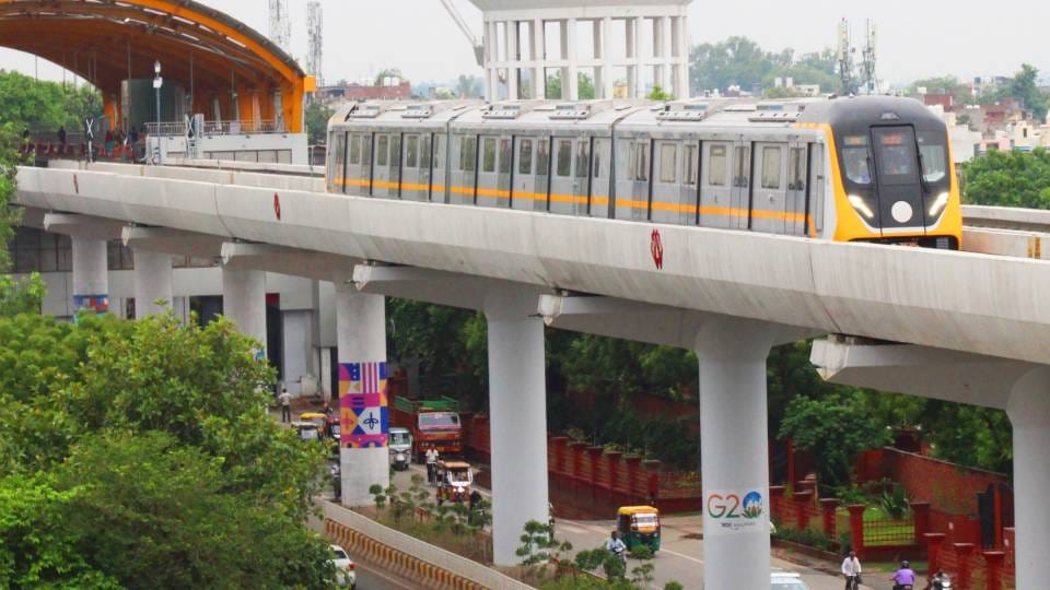 Metro train will start for passengers from month of March in Agra
