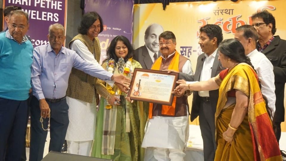indore news kailash vijayvargiya arpita bobde music