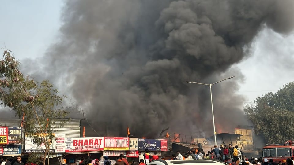Fire Broke out in Furniture Market of Chandigarh