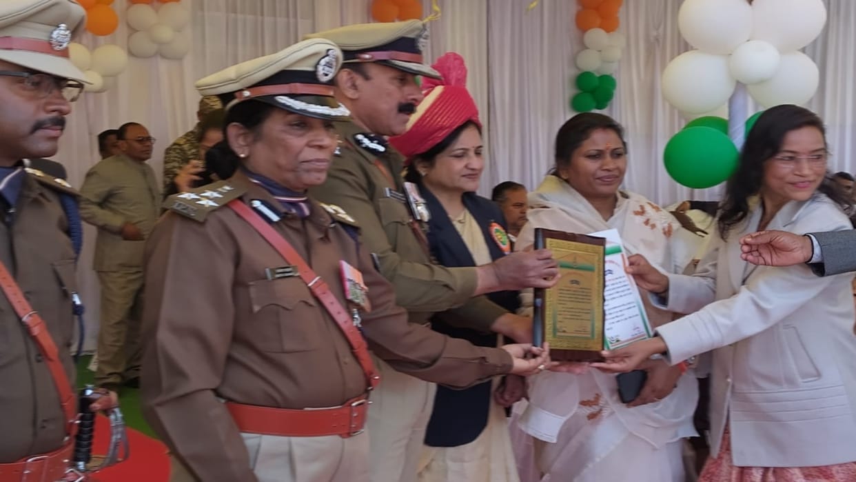 Shahdol ADPO Sushma Singh Thakur honored for her excellent work