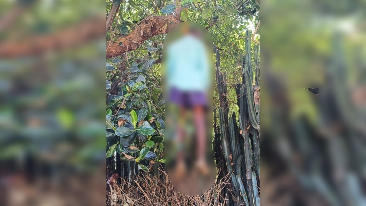 Shahdol News Middle-aged man commits suicide by hanging himself