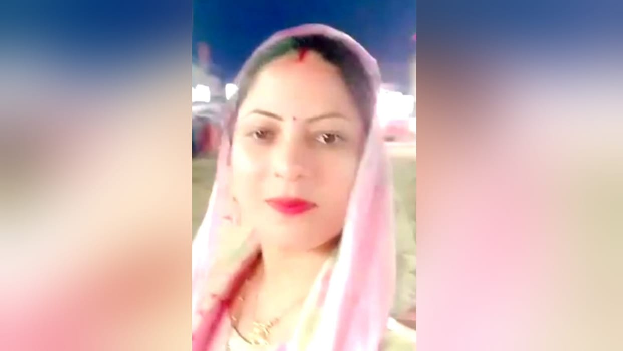 Ambulance collides with Scooty and woman dies on spot, a girl injured in Baghpat