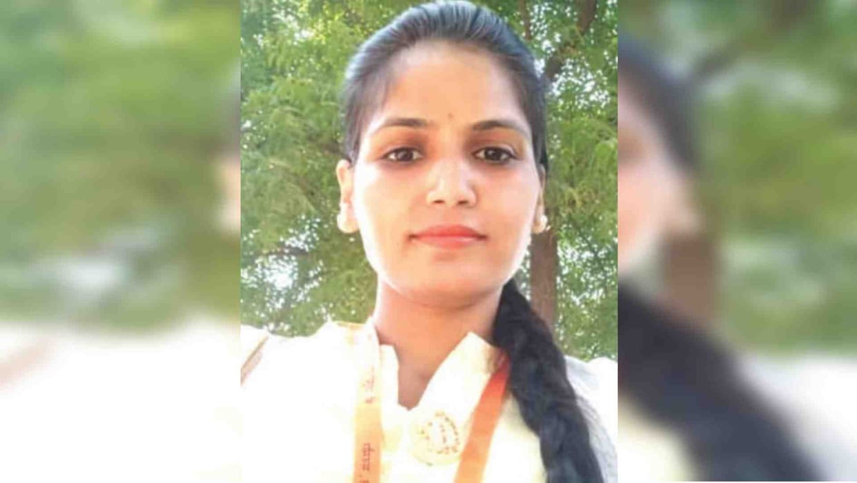 Anganwadi worker dies in Mandsaur road accident