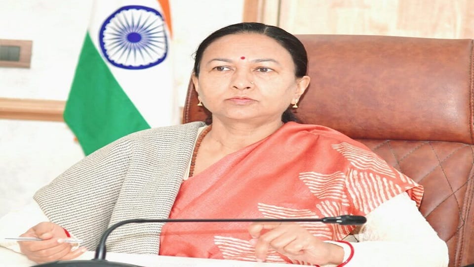 Financial literacy should be made mandatory for women: Chief Secretary Radha Raturi