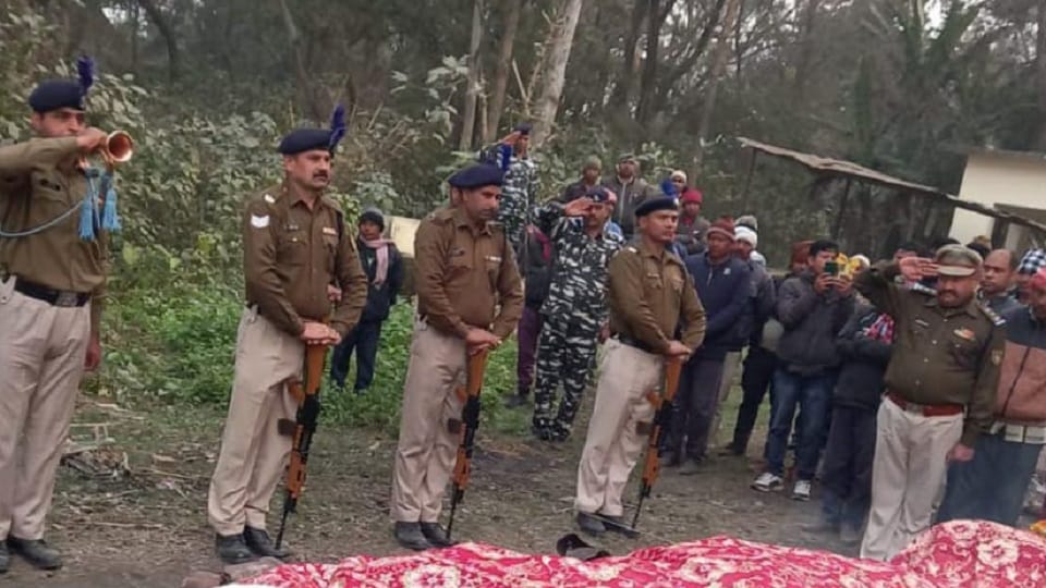Uttarakhand News: CRPF jawan who came home on leave death in sitarganj