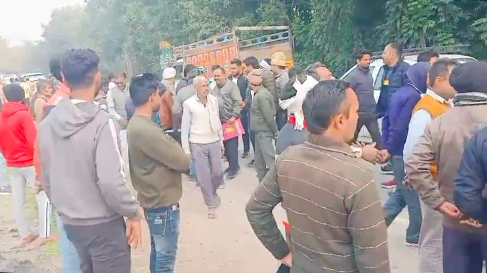 an uproar as soon as the history-sheeter reached the premises
