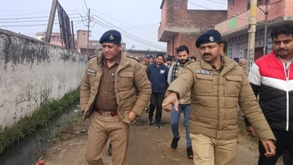 Roorkee Crime: ग्रामीण की धारदार हथियार से हत्या कर नाली में फेंका शव, चेहरे पर मिले निशान Murder in roorkee Villager murdered with sharp weapon Dead body found in drain Crime Uttarakhand news in hindi