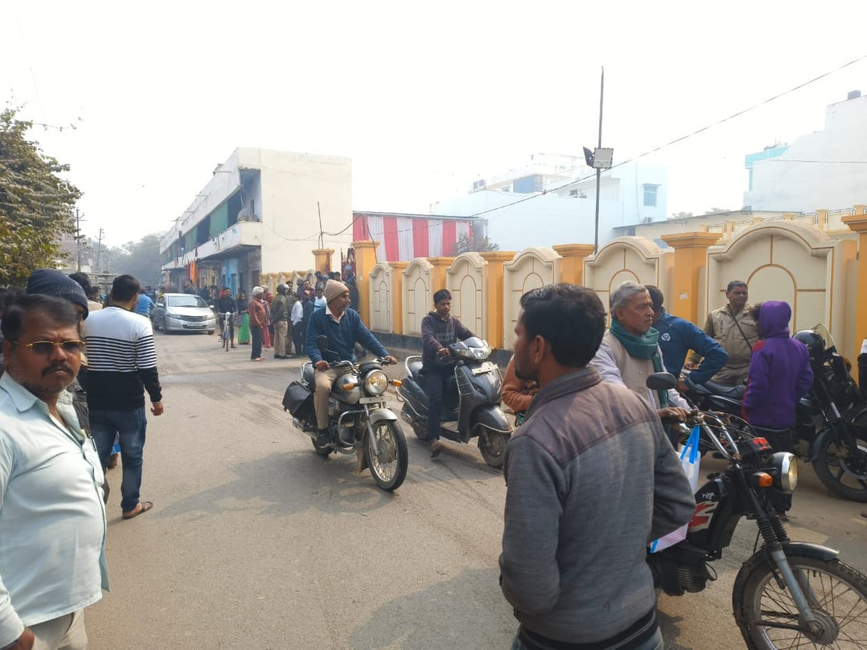 youth died after hit scooty by uncontrolled tractor in varanasi