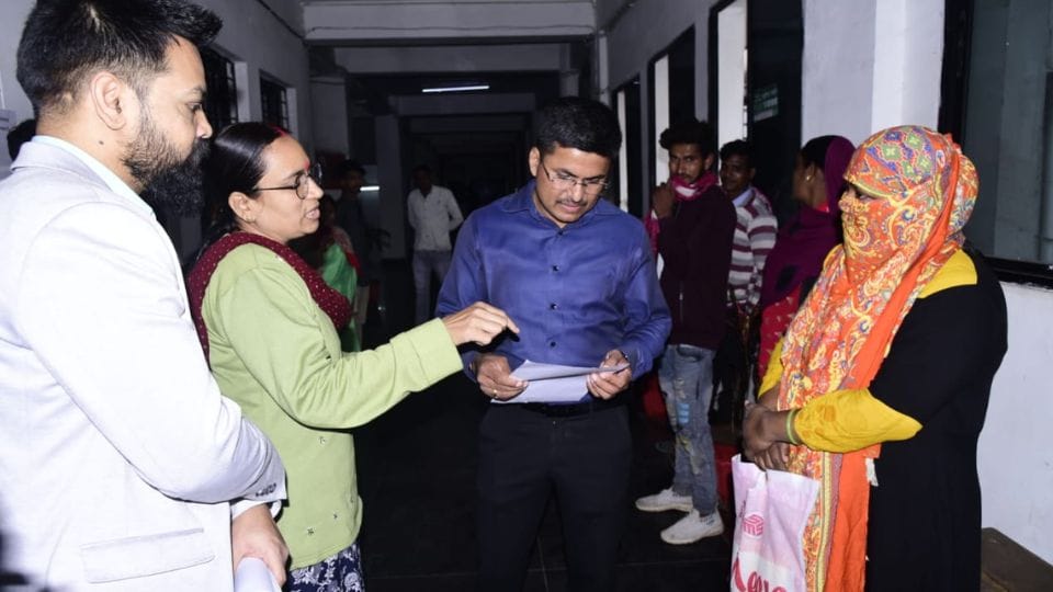 कलेक्टर ने किया औचक निरीक्षण