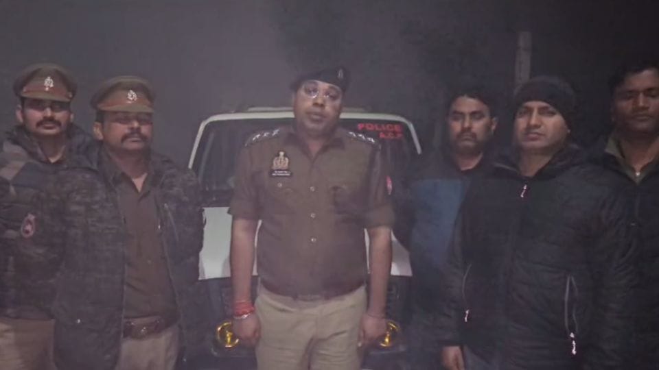 Police arrested three miscreants during encounter in Ghaziabad