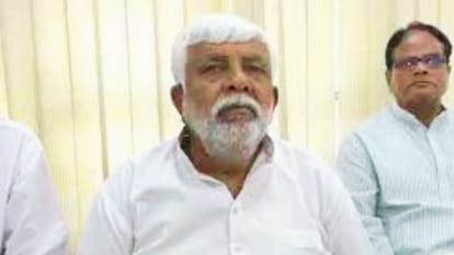 Lok Sabha Election: पटेल वोटरों को साधने के लिए सपा ने सुरेंद्र पर लगाया दांव, 'PDA' फार्मूले पर लड़ेंगे चुनाव Lok Sabha Election 2024 Samajawadi Party fields Surendra Singh Patel from varanasi seat