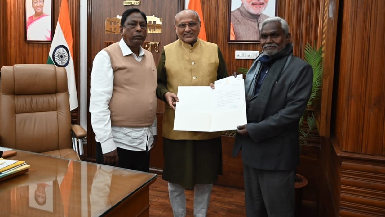 Champai Soren met Governor but did not receive invitation to form government Jharkhand updates