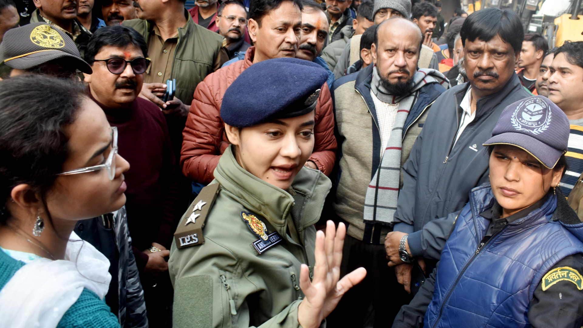 Bulldozer started, encroachment removed from drains...24 hours extension for permanent construction