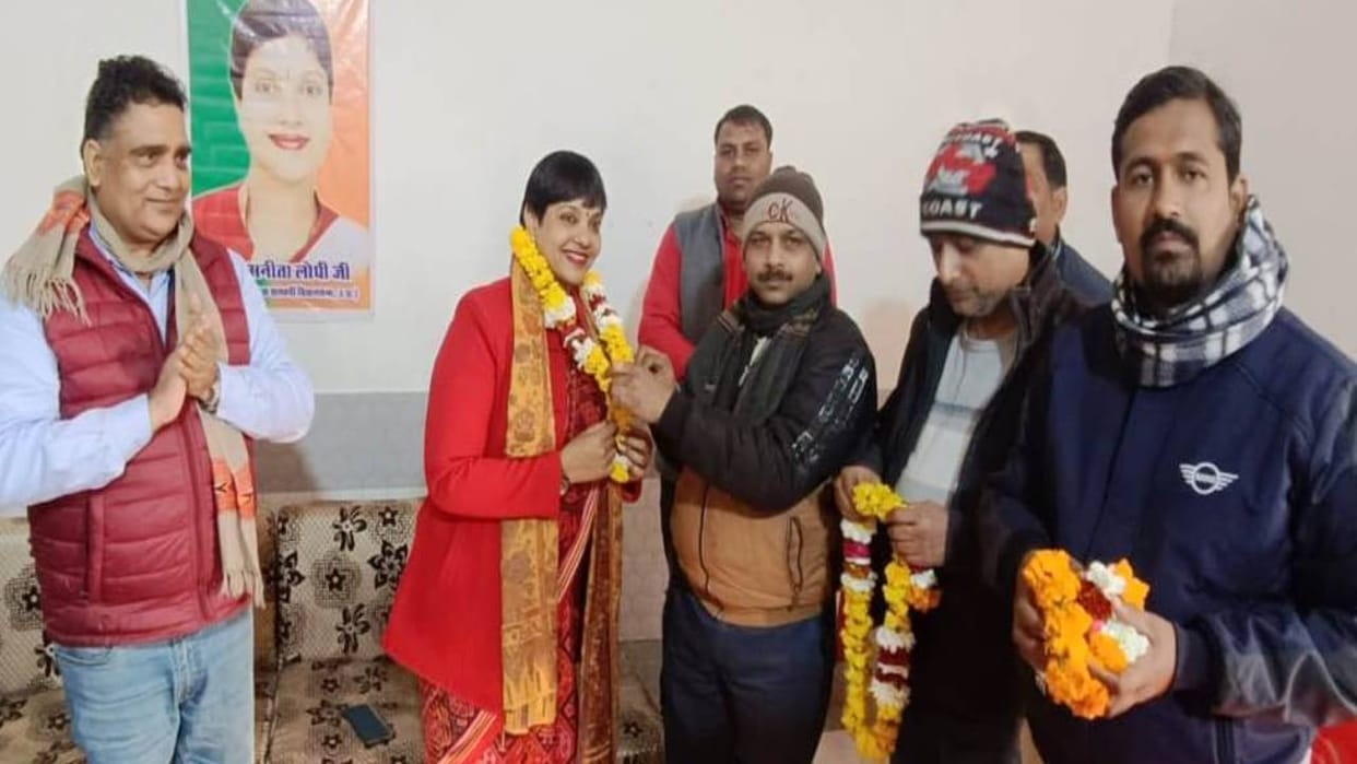 two factions of BJP leaders came face to face Due to political rivalry in Kasganj clash between two sides