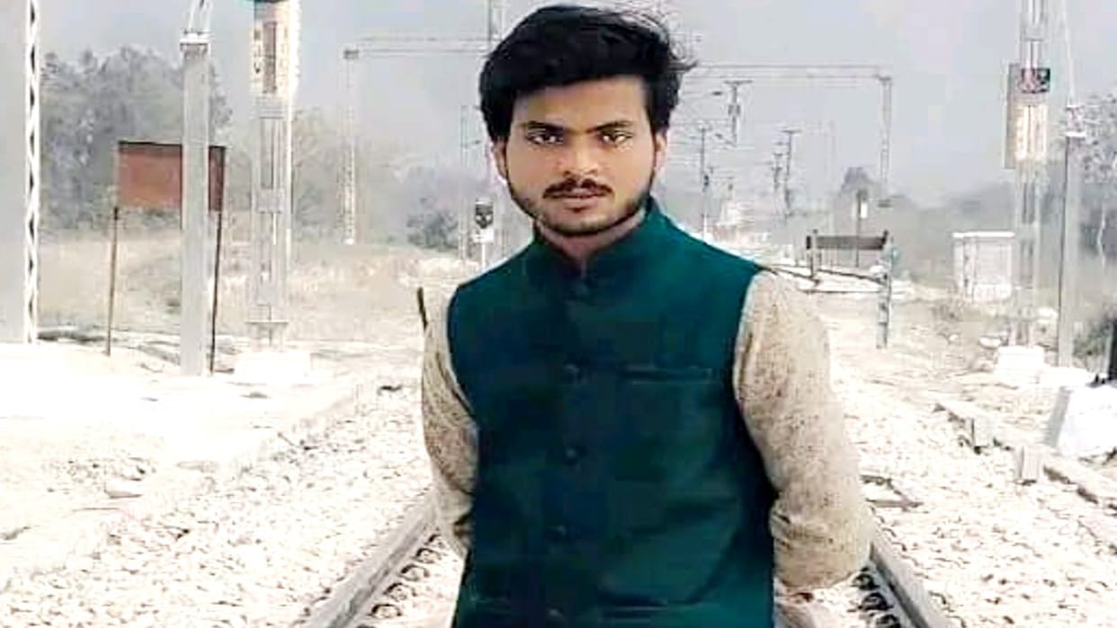Papa I have only five minutes student made last call his father before his death in bareilly