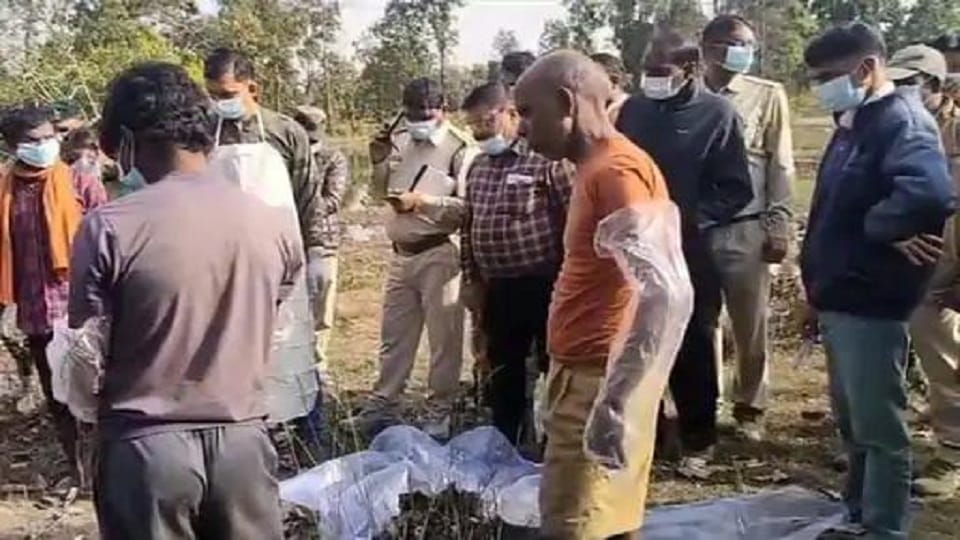 Chhattisgarh: The elephant electrocuted, divided into pieces
