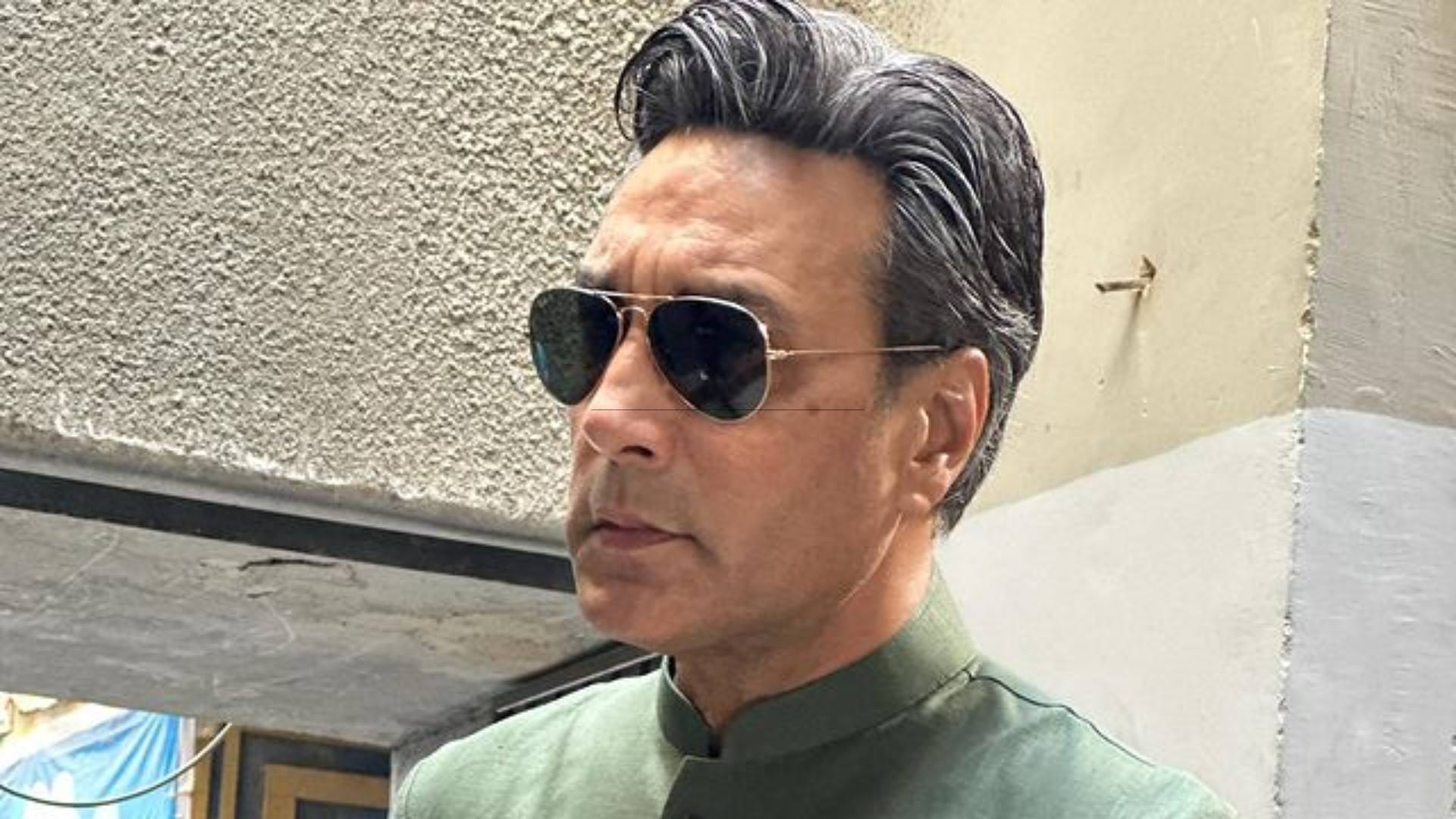 Pakistani Actor Adnan Siddiqui Reviews Hrithik Roshan Deepika Padukone Fighter and Called film a Big Flop