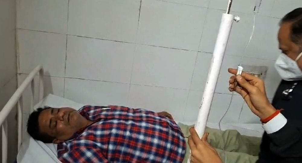 CMS and doctor clashed over operation, accused of demanding Rs 50 thousand, CMO ordered investigation