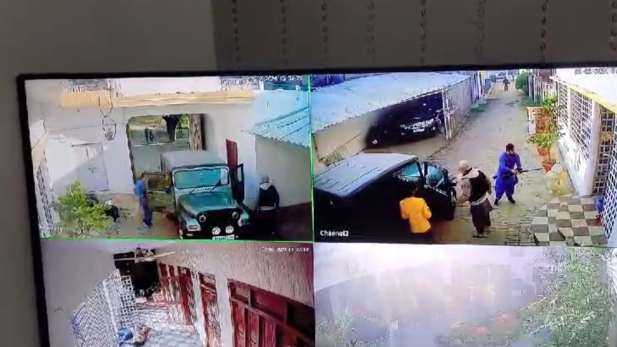 Three murdered in Malihabad in land dispute.