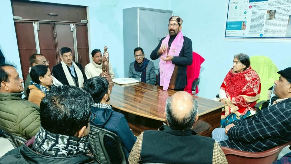 Naqvi in Rampur: Those who do not come out of family system are losing power, quarrel in alliance