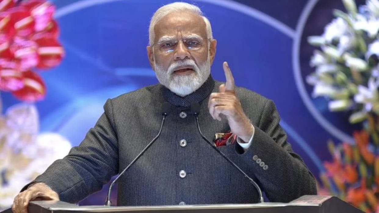 Pm modi visit bharat mobility global expo 2024, says mobility sector is going to play a crucial role