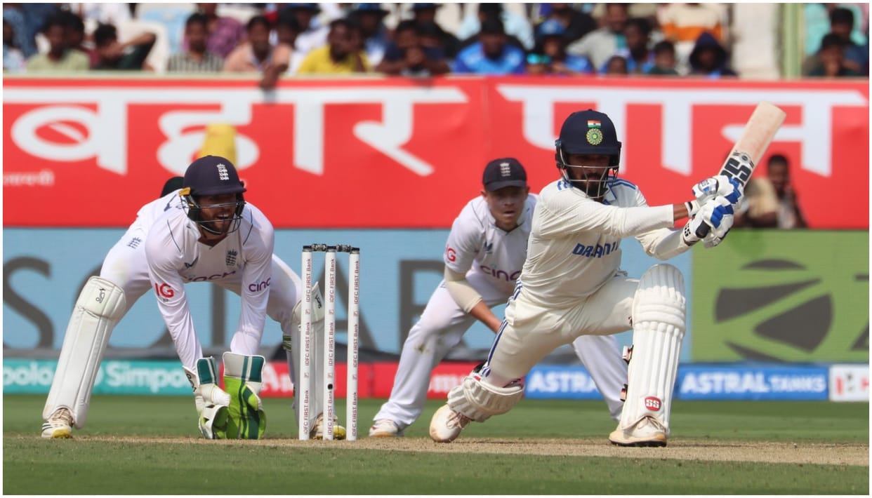 Rajat Patidar got out in a bizarre manner in his debut match, made a unique record by debuting at age of 30