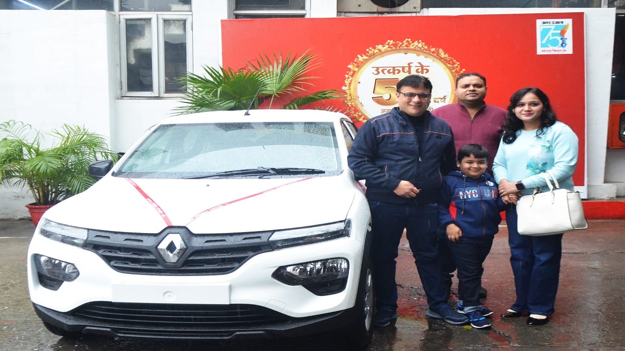 Shubh-Labh Mahotsav mega lucky draw winner Ankur got a car in Bareilly