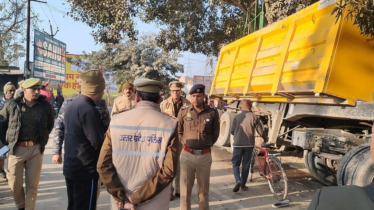 two people killed as postal department vehicle collides with dumper in lakhimpur kheri