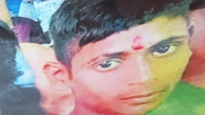Bihar Police failed to stop crime in patna,Child's body recovered from pond.