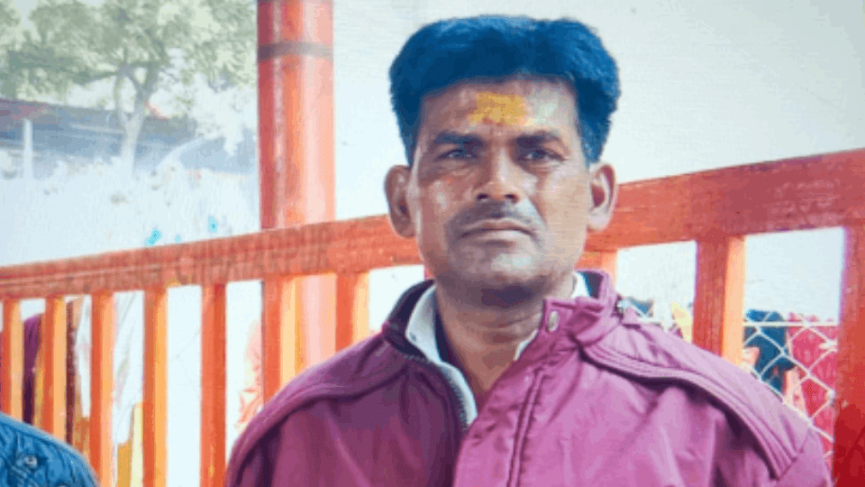 uncle sets himself on fire during not invited to nephew wedding in Jhansi