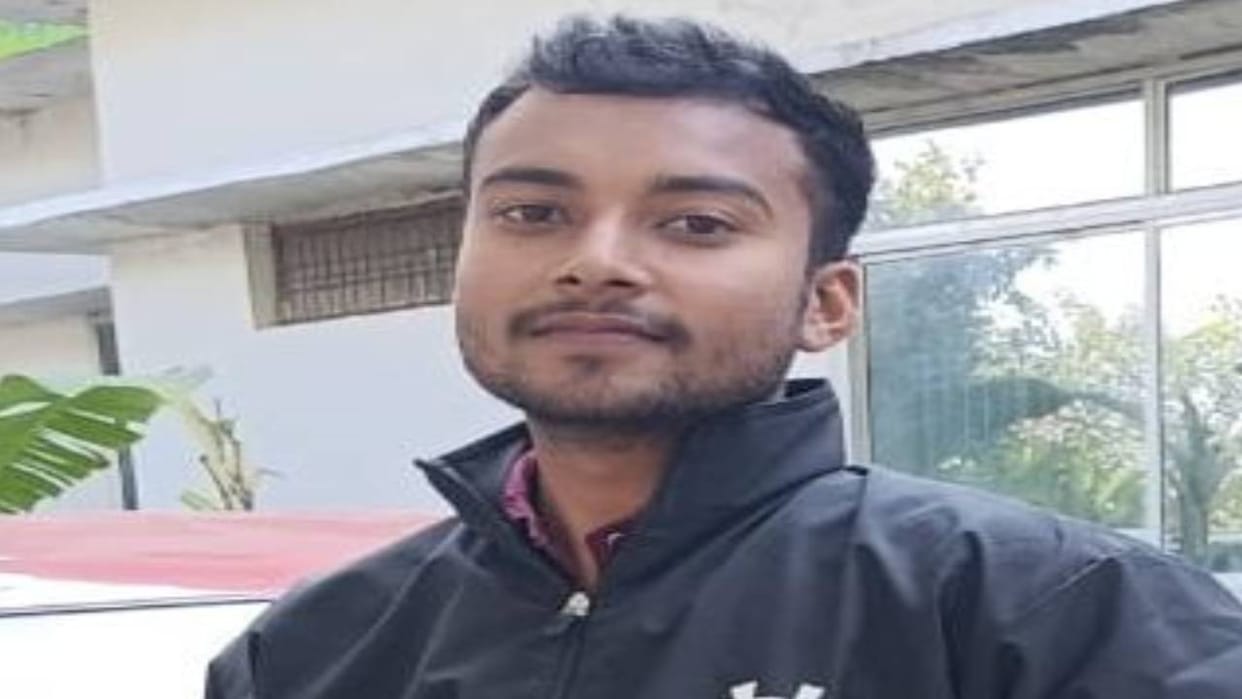 student committed suicide by hanging himself who preparing for police recruitment in Mainpuri