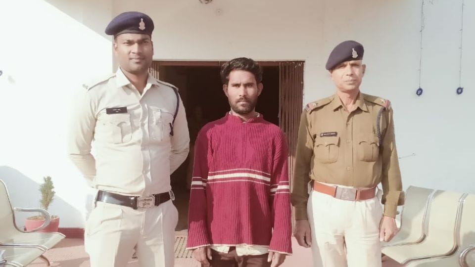 Police arrested accused who murdered Baiga for parasmani stone