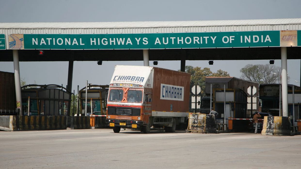 Road ministry aims to construct record 13,813 km of highways in FY24, know the details