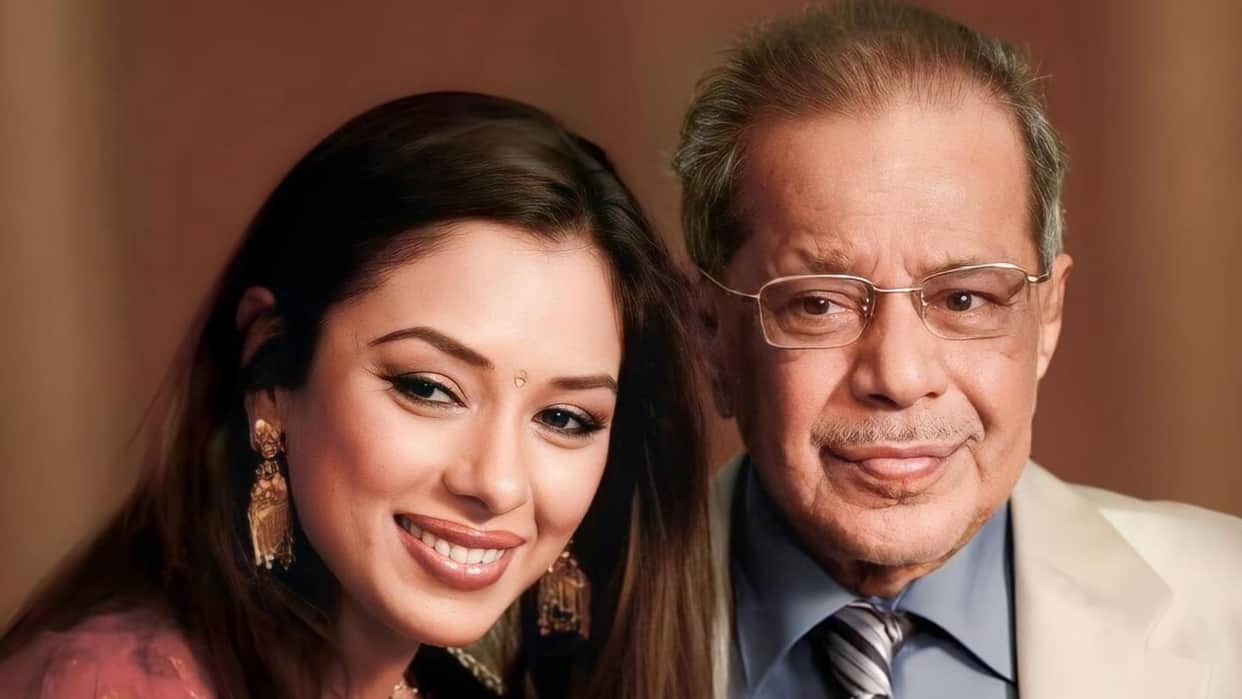 Anupma fame Rupali Ganguly would walk more than 15 km to save money after her dad Anil Ganguly films flopped